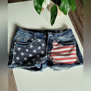 Women's Miss Me Shorts American Flag Sequins Size 27